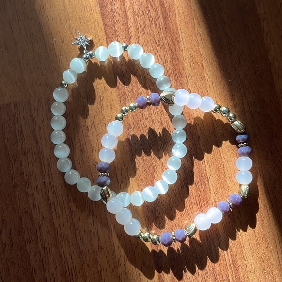 Offerme$5❗️2 String bracelets -  a pair for $10 - Picture 3 of 4